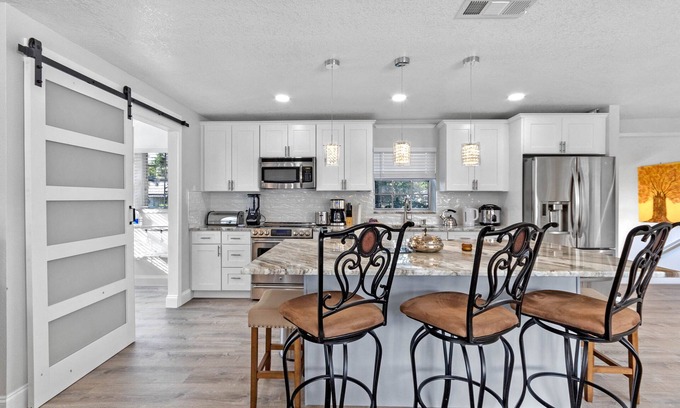 Doctor Phillips House | Family-Friendly Theme Park Retreat, 4BR Near Universal Studios