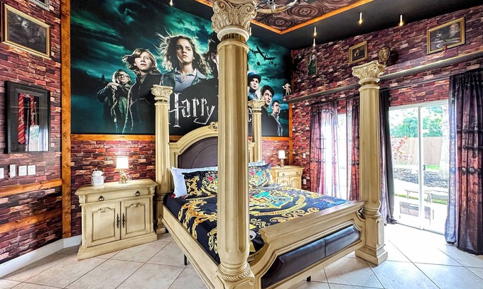 Thousand Oaks House | Unique Themed House with Private Game Room and Pool
