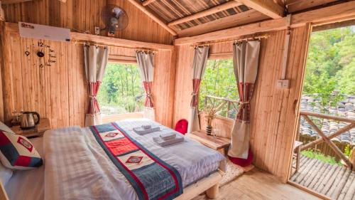 Dong Van House | Beachfront Then Pa Village: Pet-Friendly Paradise Awaits
