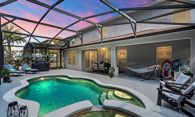 West Haven House | Unforgettable Stay Awaits You at Our Premier Destination