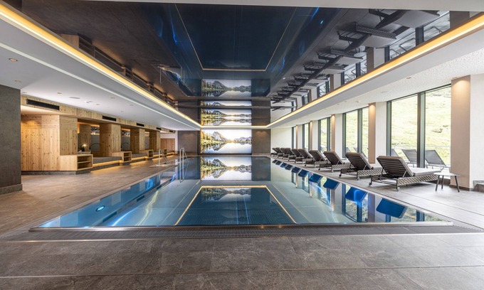 Hintertux Hotel | Relax at Thermal Badhotel Kirchler - 4-Star Spa Retreat
