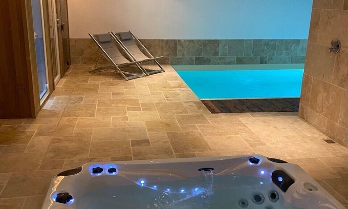 Louveigne House | Relax at the Tranquil Thermes du Ninglinspo with Spa & Pool