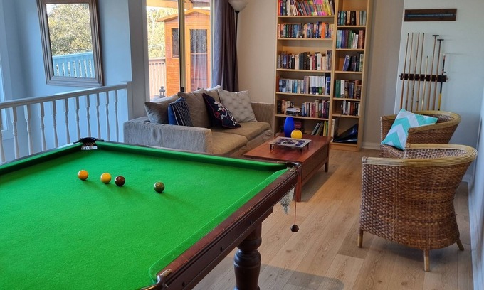 Wentworth Falls House | Discover Thira in the Mountains: Family and Pet Friendly