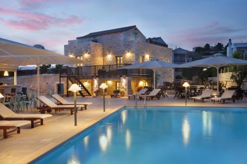 Mavrovouni Hotel | Thirides Beach Resort: Pet-Friendly with Oceanfront Views