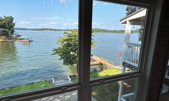 Cook Springs House | Relaxing 4-Bedroom Retreat on Peaceful Logan Martin Lake