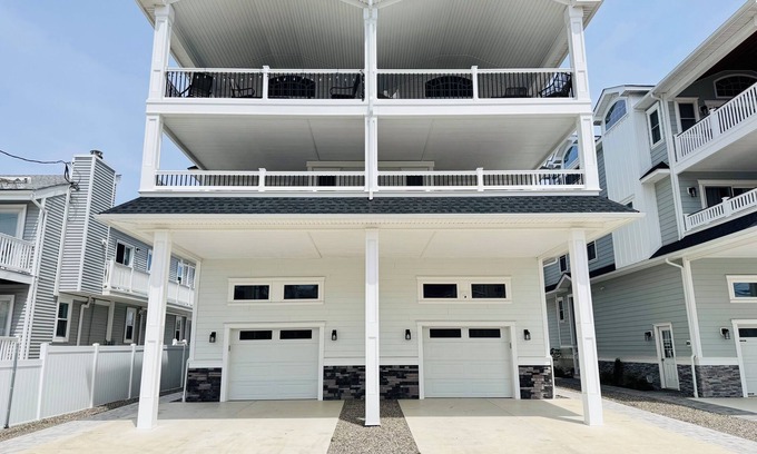 Sea Isle City House | This 6 bedroom/4.5 bath home is centrally positioned in a family friendly location