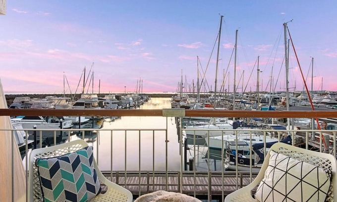 Fremantle Apartment | This apartment is a 2 bedroom(s), 2 bathrooms, located in Fremantle, WA.