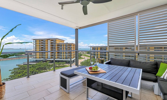 Warf Precinct Apartment | This apartment is a 2 bedroom(s), 2 bathrooms, located in Darwin City, NT.
