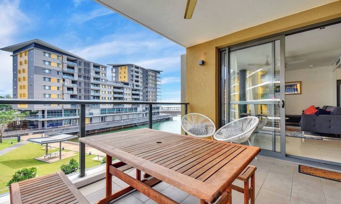 Darwin City Centre Apartment | This apartment is a 2 bedroom(s), 2.5 bathrooms, located in Darwin City, NT.