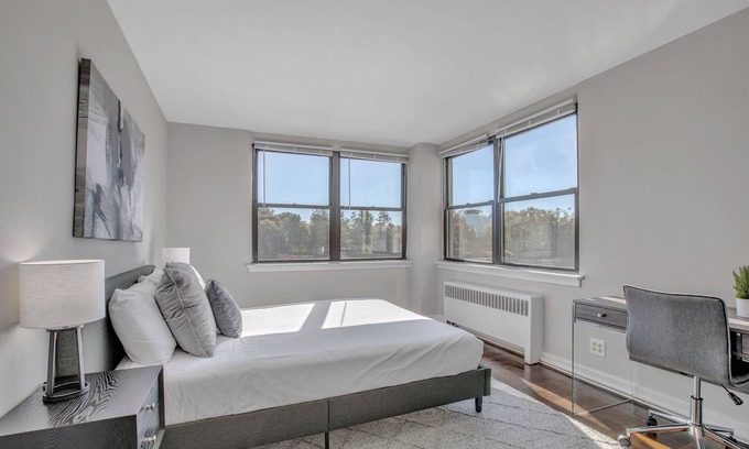 East Falls Apartment | Modern 2-Bedroom Apartment with Pool in Philadelphia