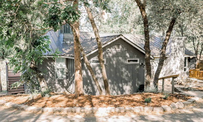 Bass Lake House | Discover Casita Robles: Lake View with Breakfast Included