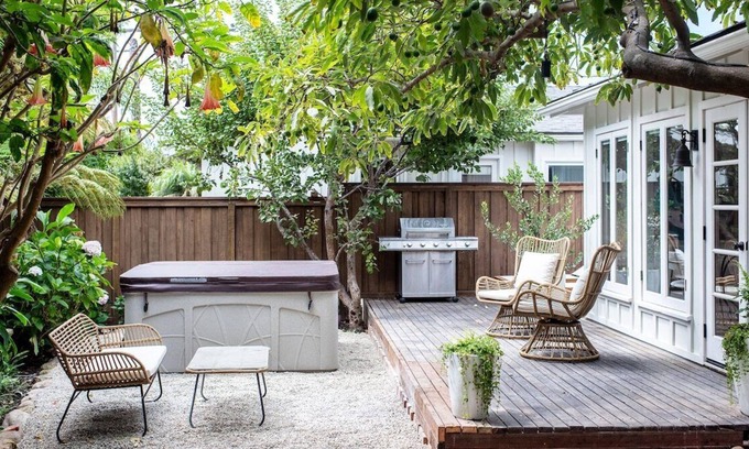 Montecito Cottage | Relaxing Cottage Retreat with Spa & Hot Tub in Montecito