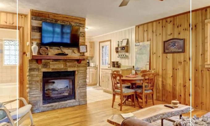 Linville Falls Cottage | Inviting 2-Bedroom Cottage in Newland, NC with Spa & Hot Tub