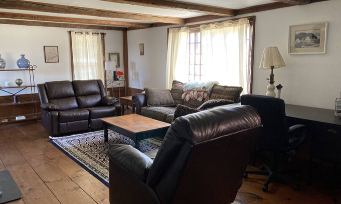 Cornish Apartment | Cozy Apartment with Ocean View Near Sebago Lake