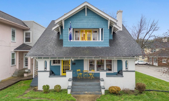 Frankfort House | Experience South Frankfort's Heart: Family-Friendly Retreat