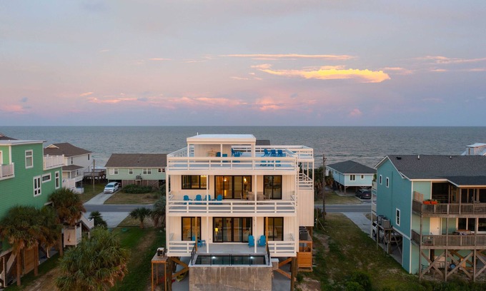 Folly Beach House | Oceanfront 5-Bedroom Retreat in Folly Beach, SC - Rated 10/10