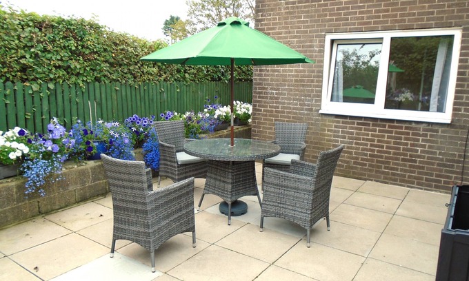 Pendine House | Perfect Oceanfront Bungalow for Couples & Small Families