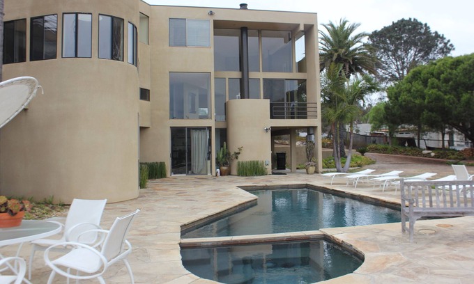 Carmel Valley House | Modern Beach Home with Ocean Views - Rated 10/10