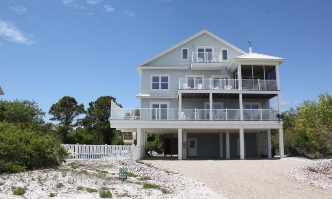 Treasure Beach Village House | This splendid home boasts 4 delightful master suites and a total top level zone for the kids.