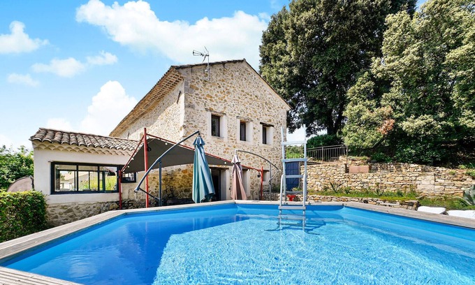 Bollene House | This sublime Provencal country house is the ideal place for your stay with family or friends.