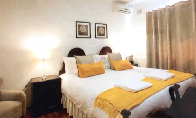 Paarl House | Cozy Modern Guesthouse in the Heart of Paarl Winelands