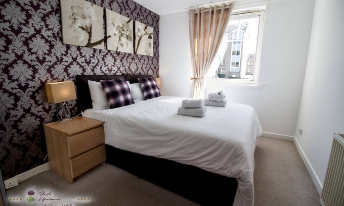 Central Aberdeen Apartment | Cozy Oceanfront Stay at Thistle Apartments - King's Apartment