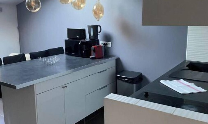 Arcueil Apartment | Family-Friendly Thomas Apartment for Memorable Getaways