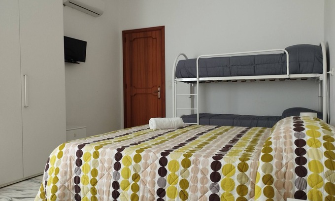 Comiso Apartment | Thomas' Home: Family-Friendly Retreat with Kitchen Access