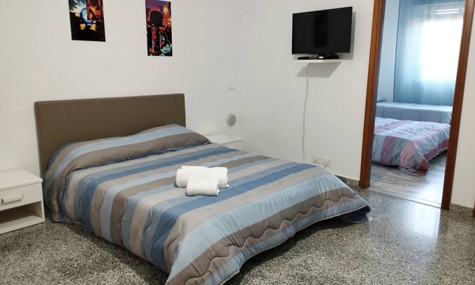 Comiso Apartment | Family-Friendly Thomas's Home: Ideal for Your Next Getaway