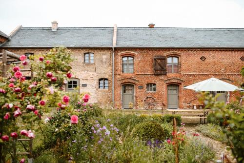 Oberhavel Apartment | Pet-Friendly Thomashof Klein-Mutz with Oceanfront Views
