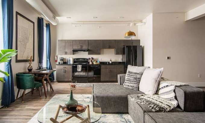 Ypsilanti Apartment | Thompson 202 · Prime Loft with Kitchen in Depot Town