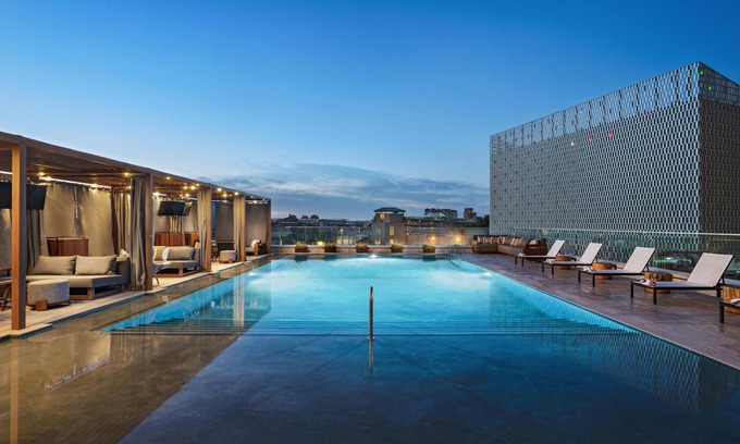 Downtown San Antonio Hotel | Experience Thompson San Antonio - Riverwalk with Spa & Pool