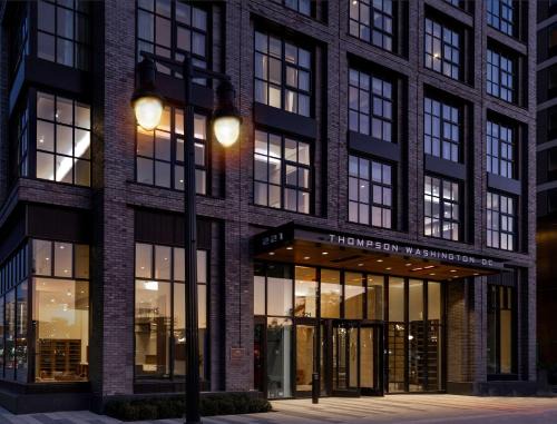 Navy Yard Hotel | Elegant Thompson Washington DC: Pet-Friendly & Family-Focused