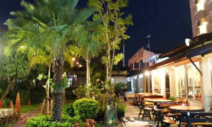 Lat Krabang Hotel | Budget-Friendly Stay at Thong Ta Resort and Spa