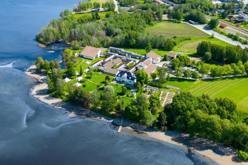 Jevnaker Hotel | Inviting Thorbjørnrud Hotell with Oceanfront Amenities