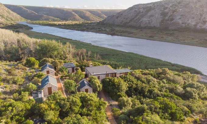 Vermaaklikheid Villa | Thorn & Feather: Family-Friendly Retreat in Vermaaklikheid