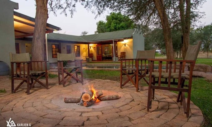 Livingstone Cabin | Discover Thorn Tree House: Family-Friendly with Pool & Dining
