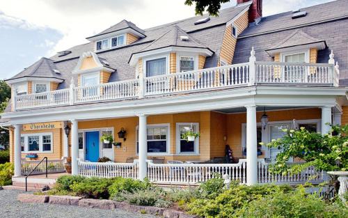 Bar Harbor Bed & Breakfast | Experience Thornhedge Inn: Highly Rated with Breakfast Included