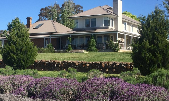 Borenore House | Thornleigh Homestead: Guest Rated 10/10 with Pool & Ocean View