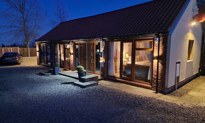 Stockton-on-Tees Bed & Breakfast | Relax at Thorpe Thewles Lodge with Spa & Breakfast Included