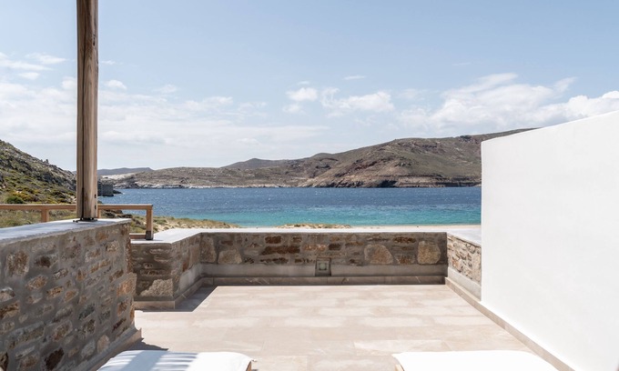 Ganema Apartment | Inviting Three BD Maisonette with Ocean View by Ammoa Feelgood