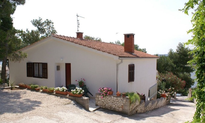 Rogoznica Apartment | Spacious Three Bedroom Apartment Steps from Rogoznica Beach