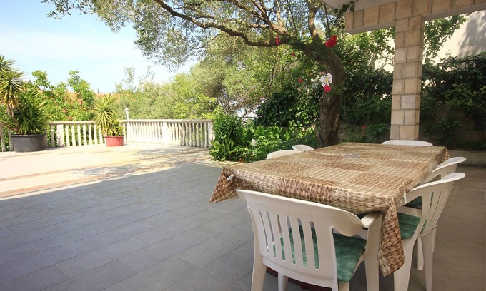 Trpanj Apartment | Pet-Friendly Three Bedroom Apartment with Ocean View in Trpanj