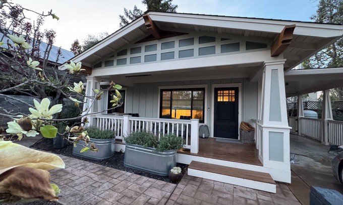 Yountville House | Three-bedroom cottage in historic Yountville: a true jewel for a Napa getaway