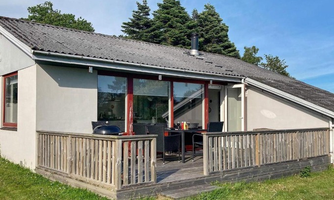 Høruphav House | Oceanfront Three-Bedroom Retreat in Sydals for Families