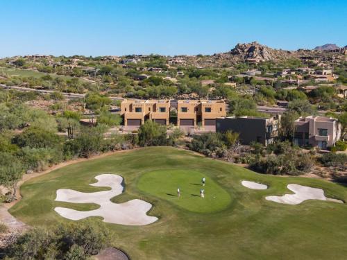 Troon North House | Spacious Three-Bedroom Townhouse with Pool and Hot Tub