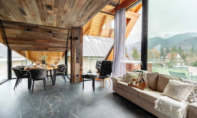 Koscielisko House | Relaxing Three-Bedroom Villa with Jacuzzi and Breakfast