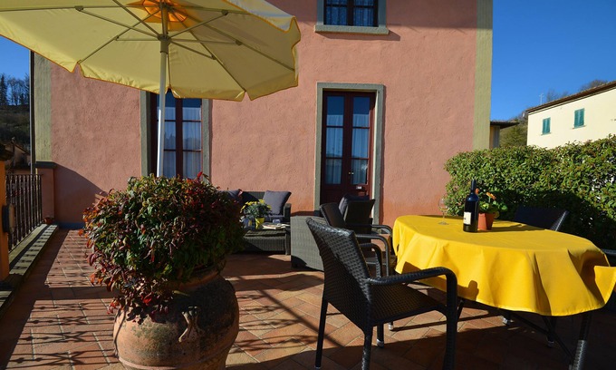 Greve in Chianti Apartment | Charming Three Bedrooms Apt in Revamped Old Pasta Factory