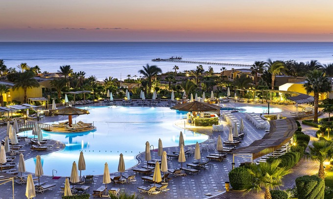 Port Ghalib Hotel | Elegant Three Corners Fayrouz Plaza Beach Resort Awaits