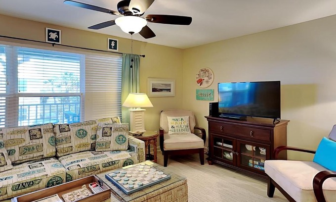 Gulf Shores Apartment | Family-Friendly Retreat at Three C's #201 with Pool Access